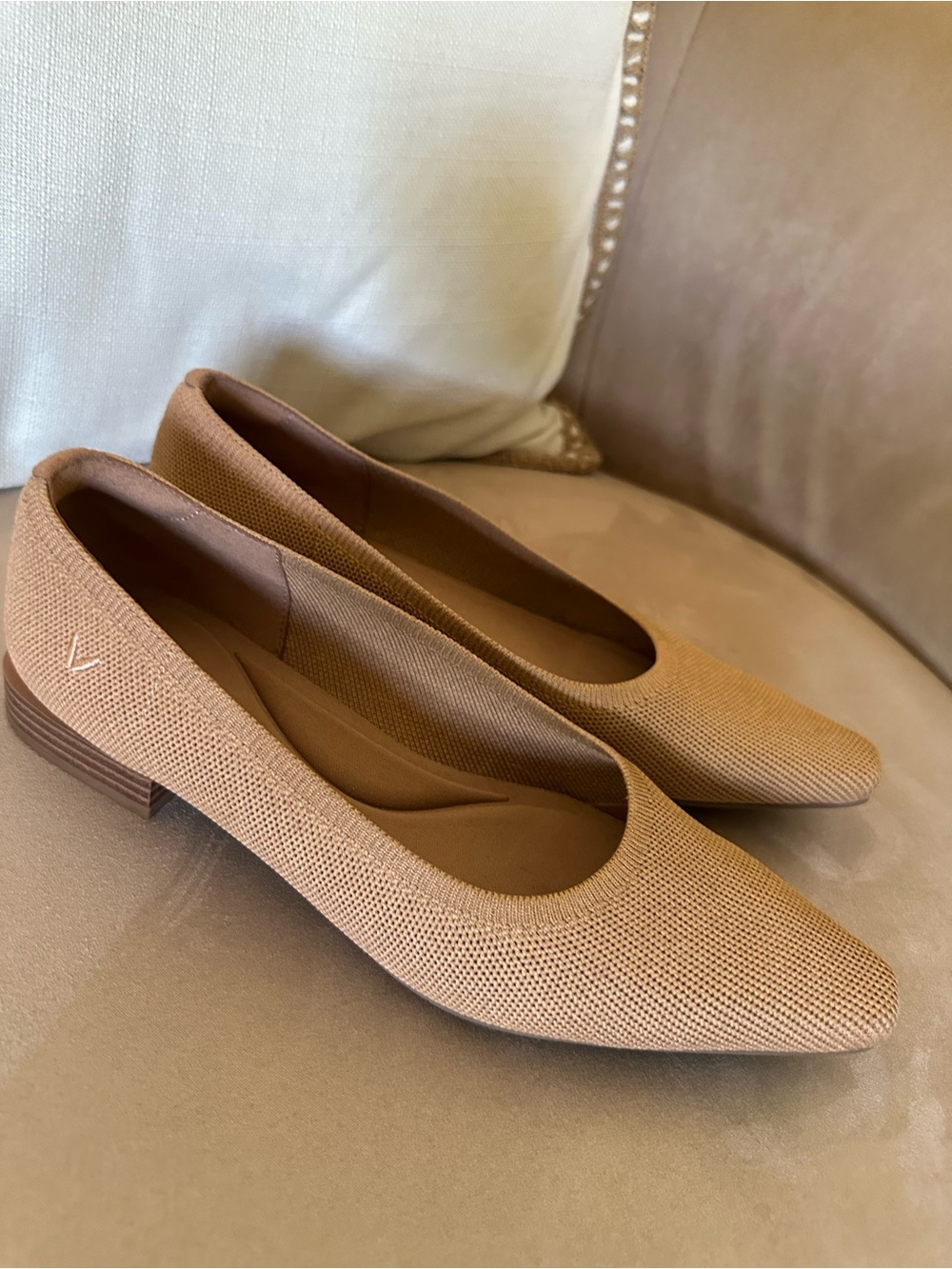 VIVAIA Minnie Pro Small Square Toe Heels Flats Women's size 37 US size 6 - Picture 9 of 11